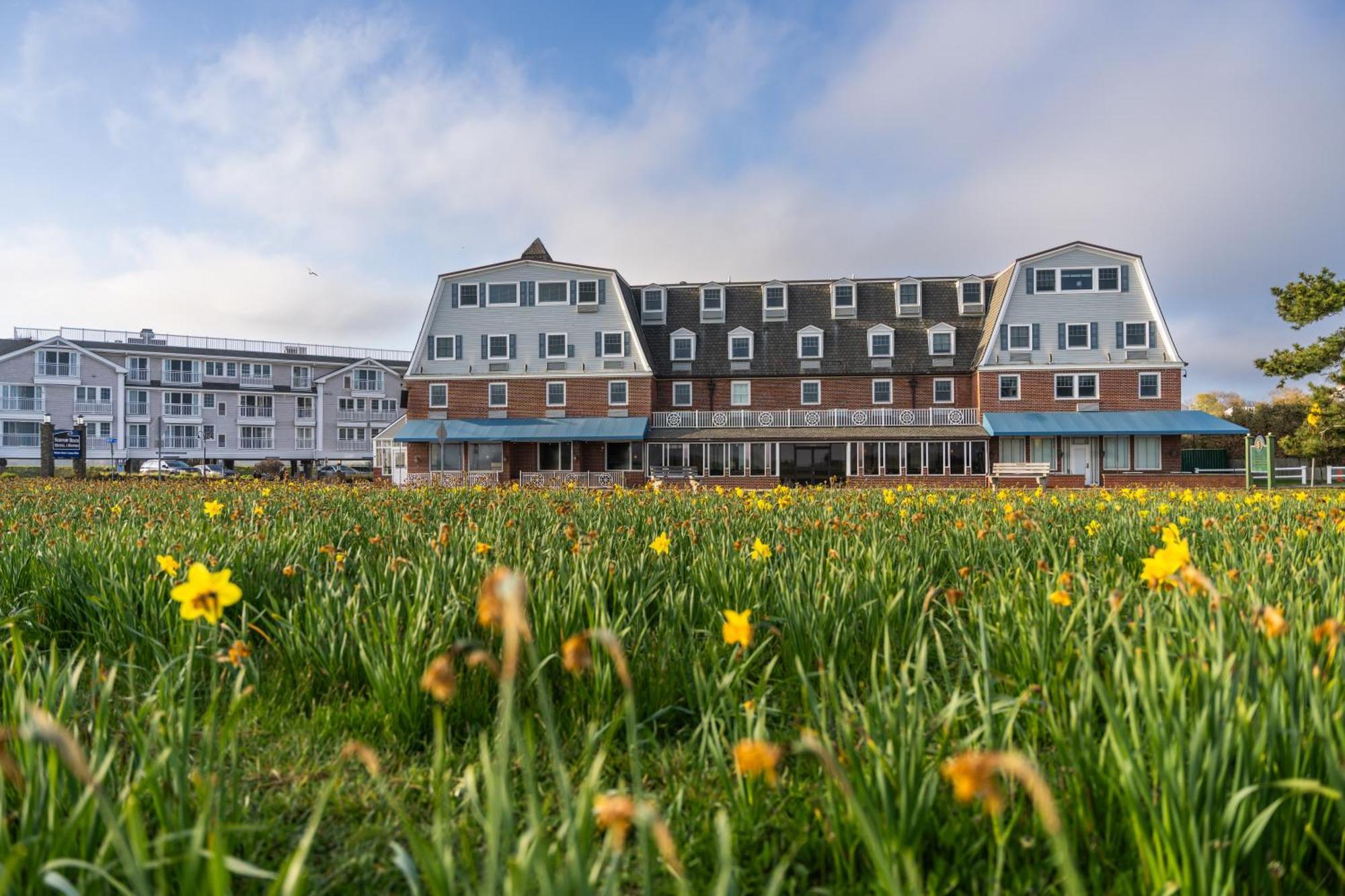 Newport Beach Hotel & Suites Middletown Esterno foto