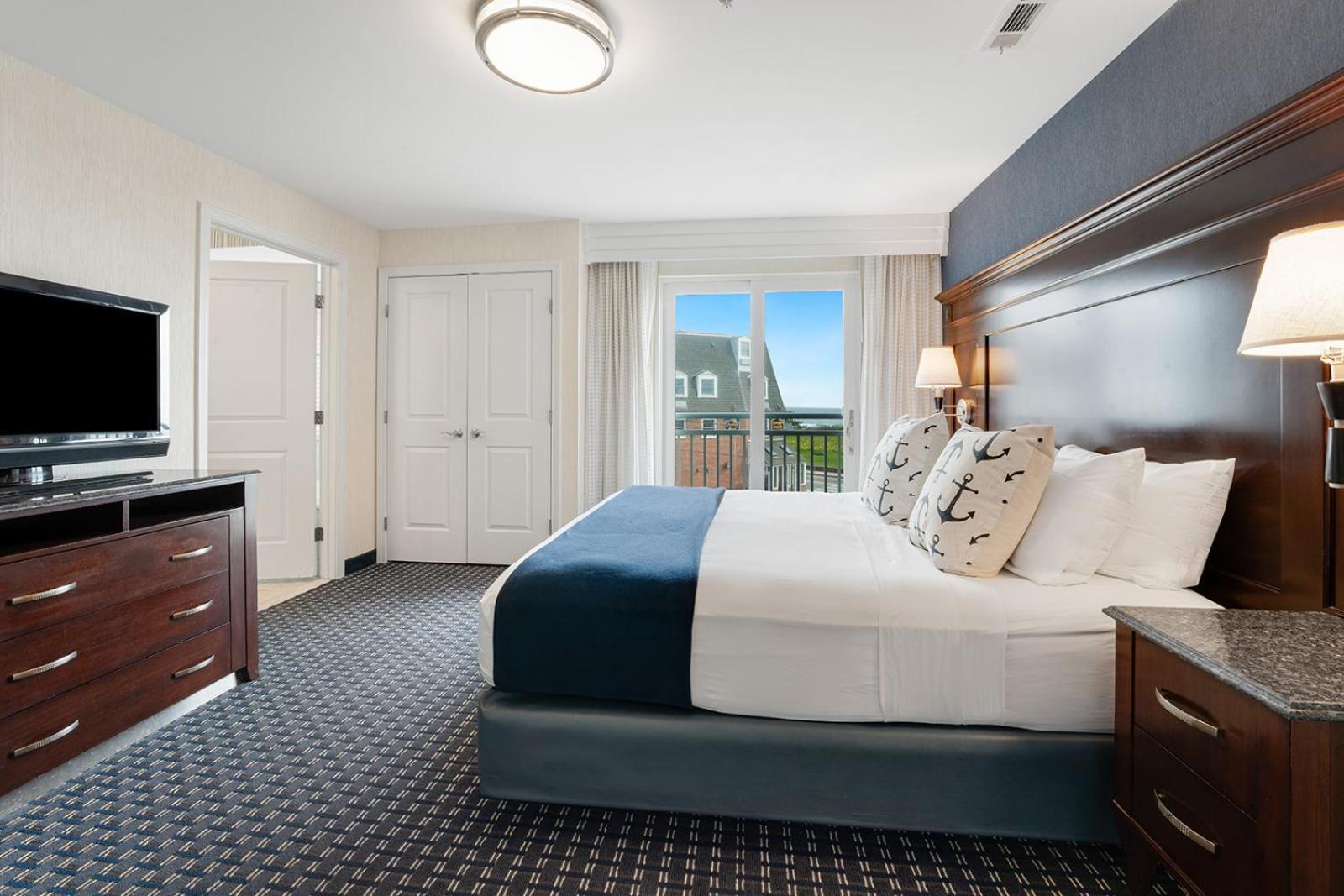 Newport Beach Hotel & Suites Middletown Esterno foto