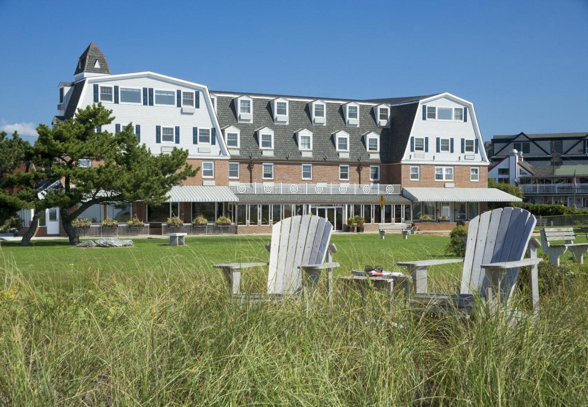 Newport Beach Hotel & Suites Middletown Esterno foto