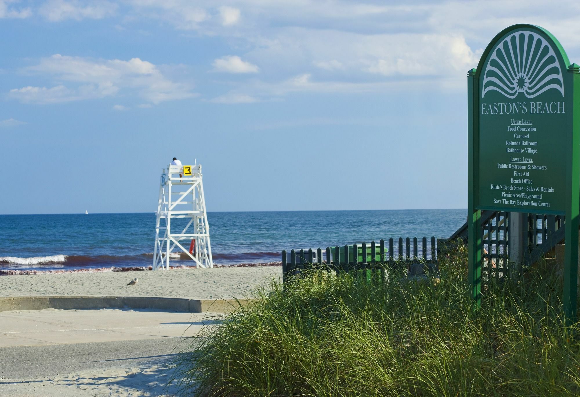 Newport Beach Hotel & Suites Middletown Esterno foto