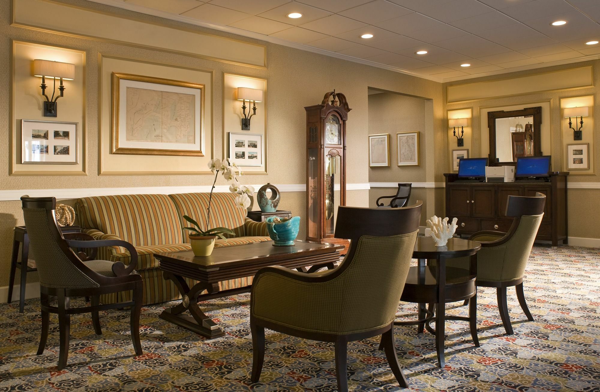 Newport Beach Hotel & Suites Middletown Esterno foto